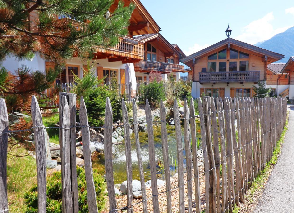 Chaletdorf Am Sonnenhang Neukirchen am Großvenediger エクステリア 写真