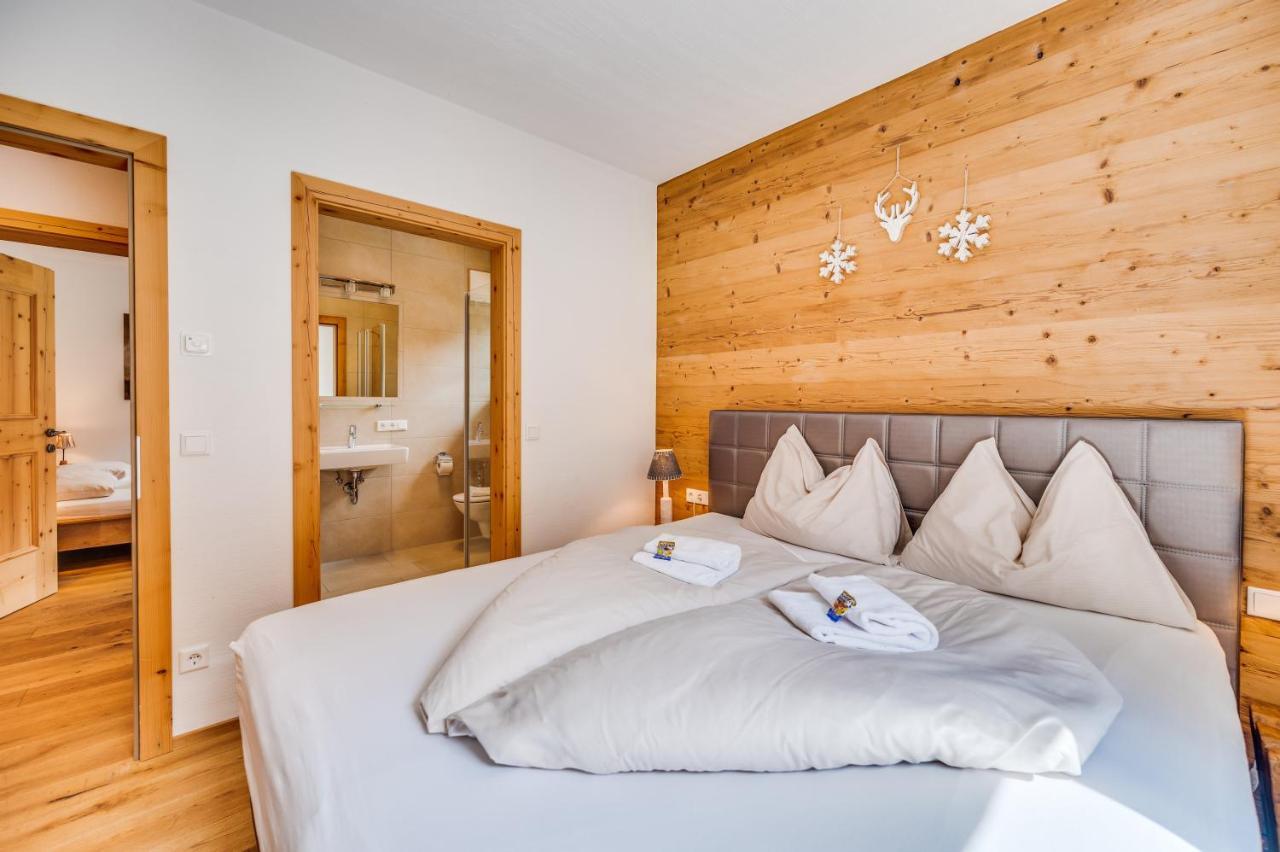 Chaletdorf Am Sonnenhang Neukirchen am Großvenediger エクステリア 写真