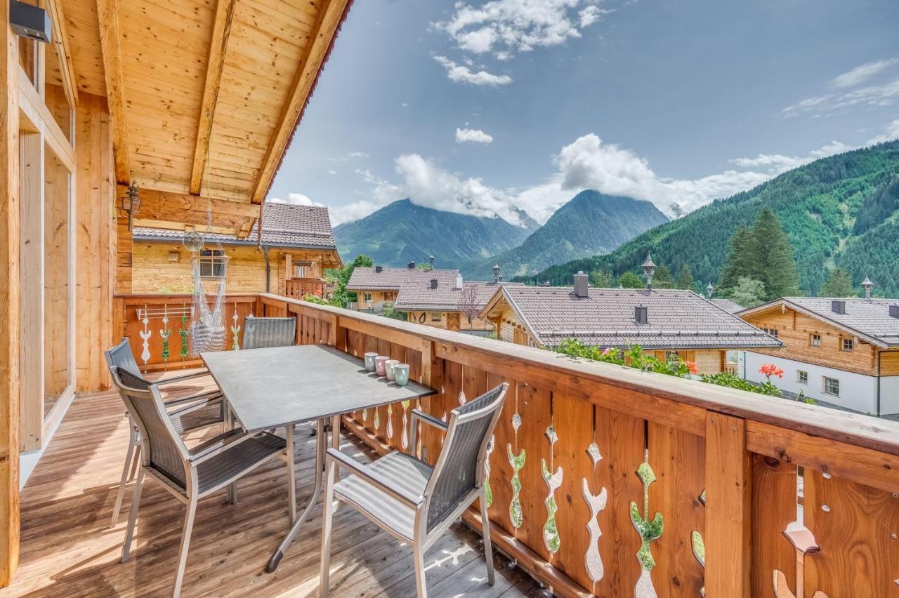 Chaletdorf Am Sonnenhang Neukirchen am Großvenediger エクステリア 写真