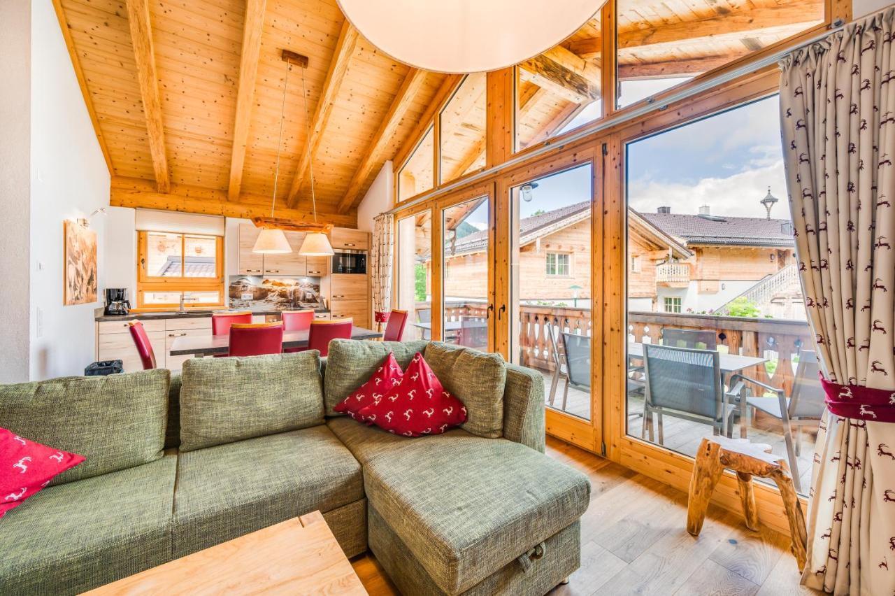 Chaletdorf Am Sonnenhang Neukirchen am Großvenediger エクステリア 写真