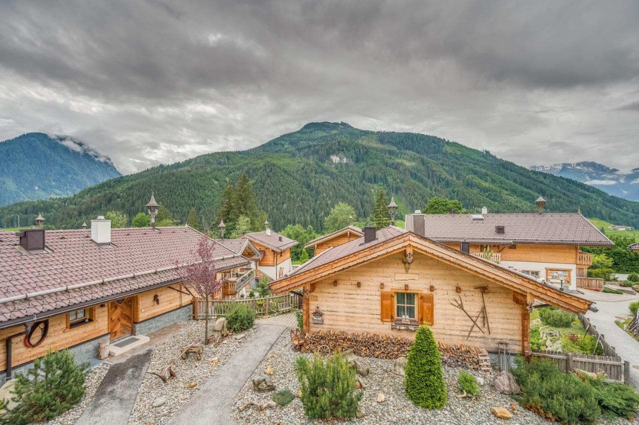Chaletdorf Am Sonnenhang Neukirchen am Großvenediger エクステリア 写真